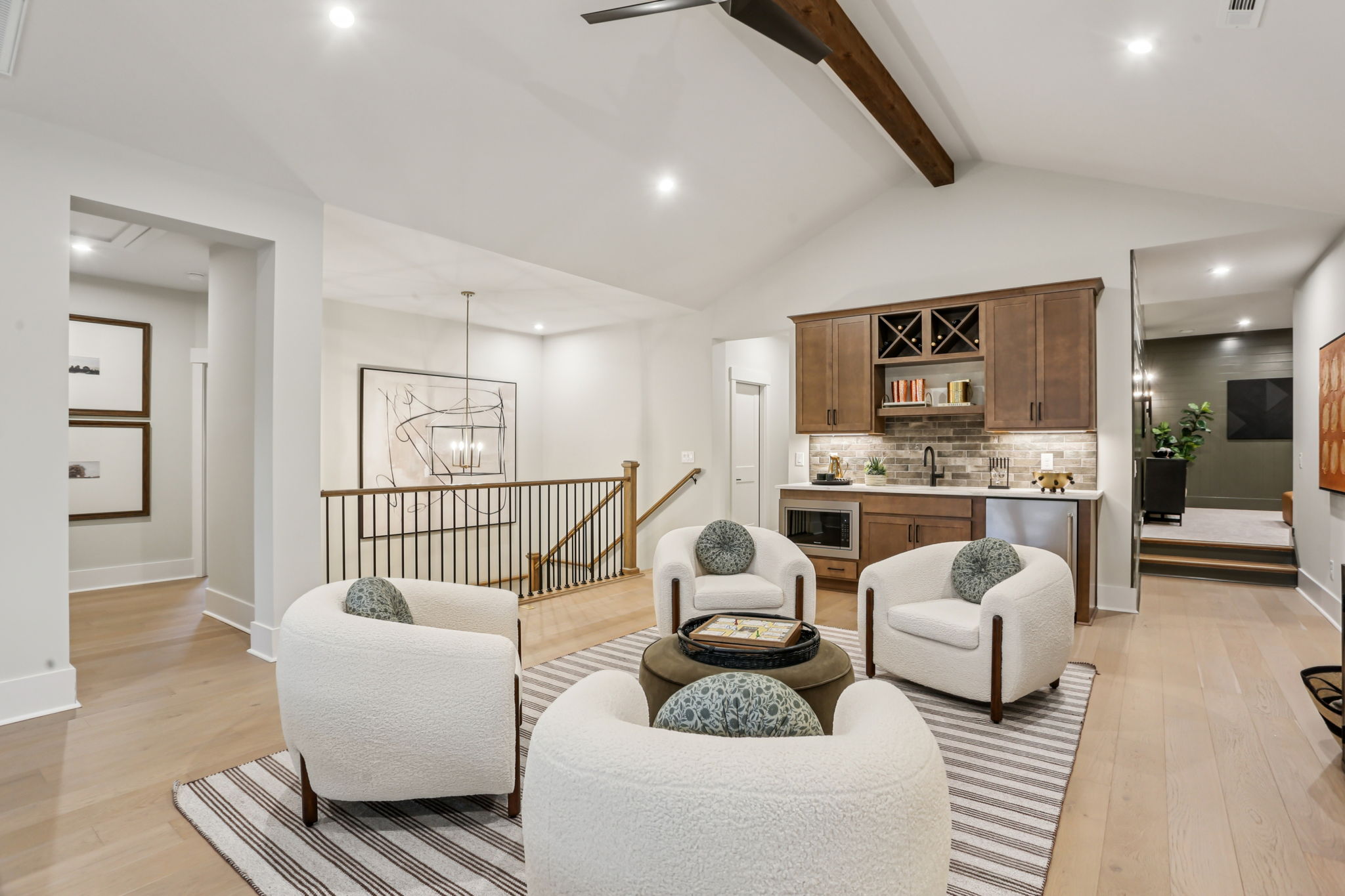 7201 Severide St-S0912-034