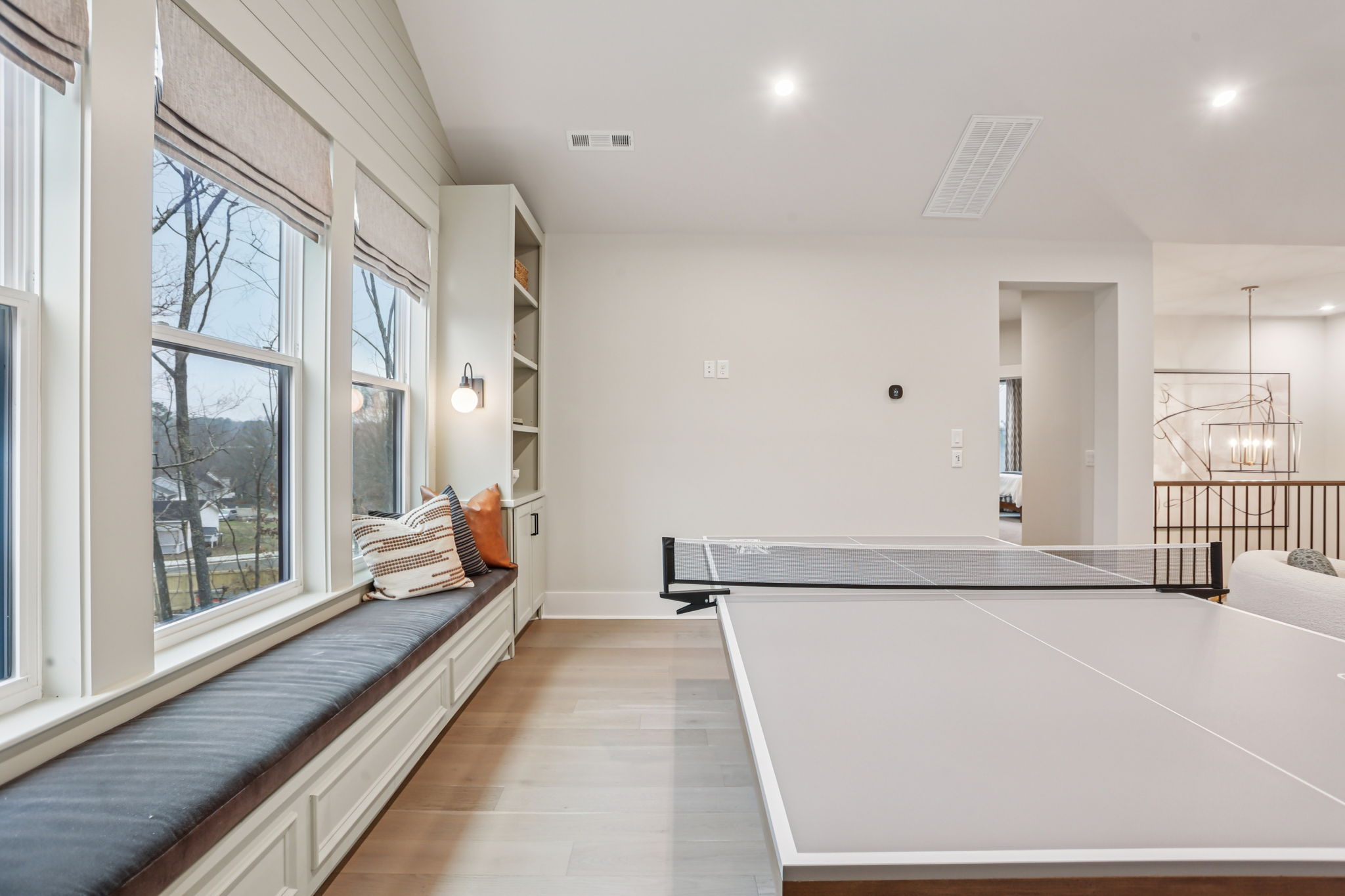 7201 Severide St-S0912-036