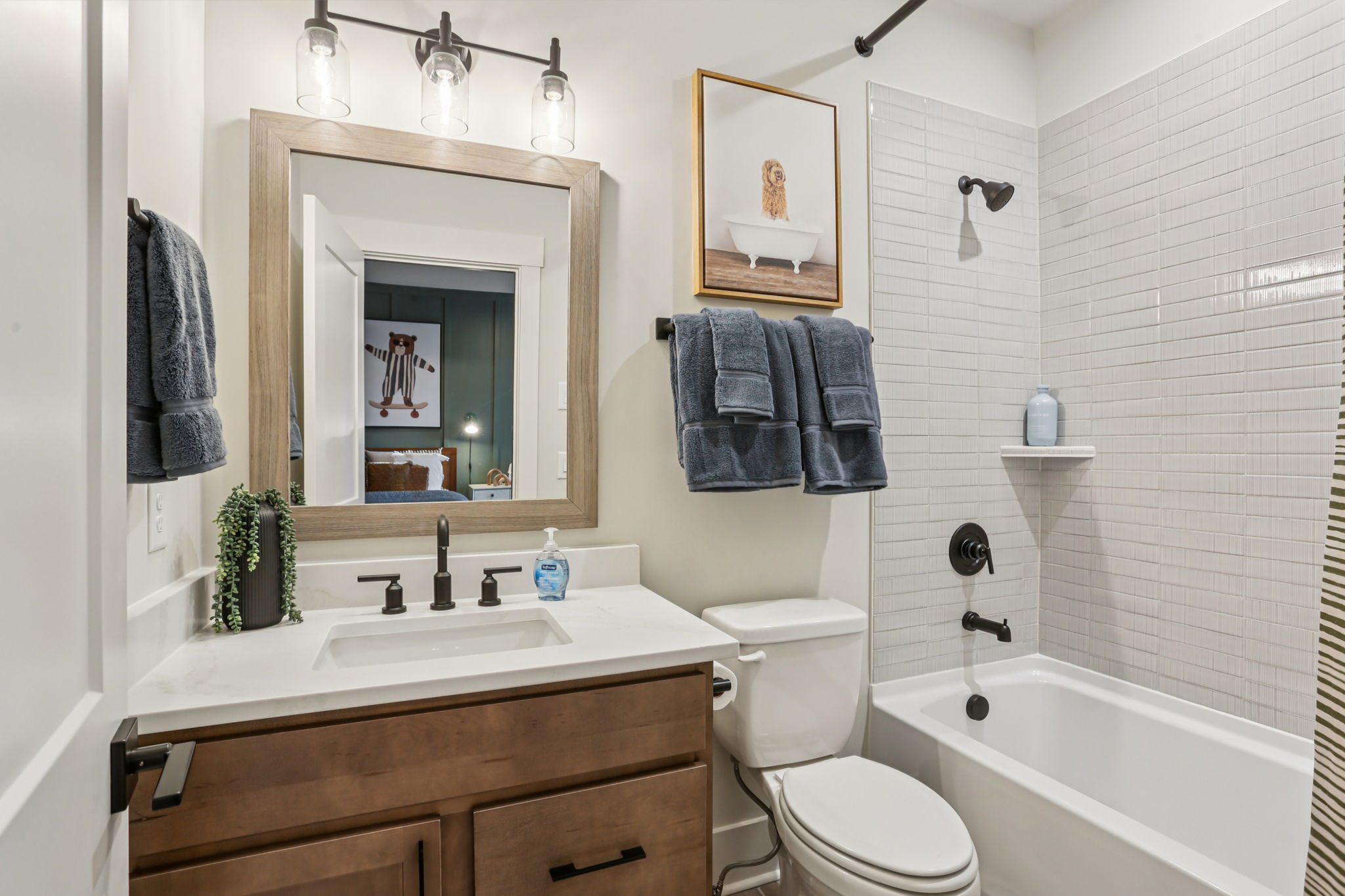 7201 Severide St-S0912-062