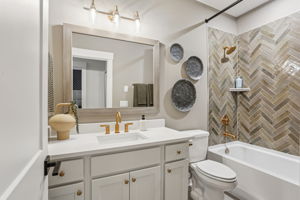 7201 Severide St-S0912-057