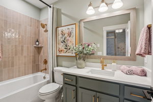 7201 Severide St-S0912-066