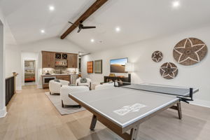 7201 Severide St-S0912-070