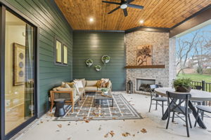 7201 Severide St-S0912-071