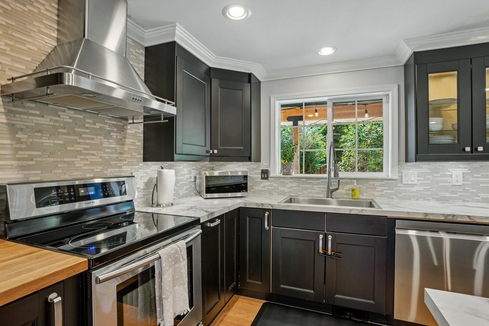 35th St NW-S0608-022.jpg
