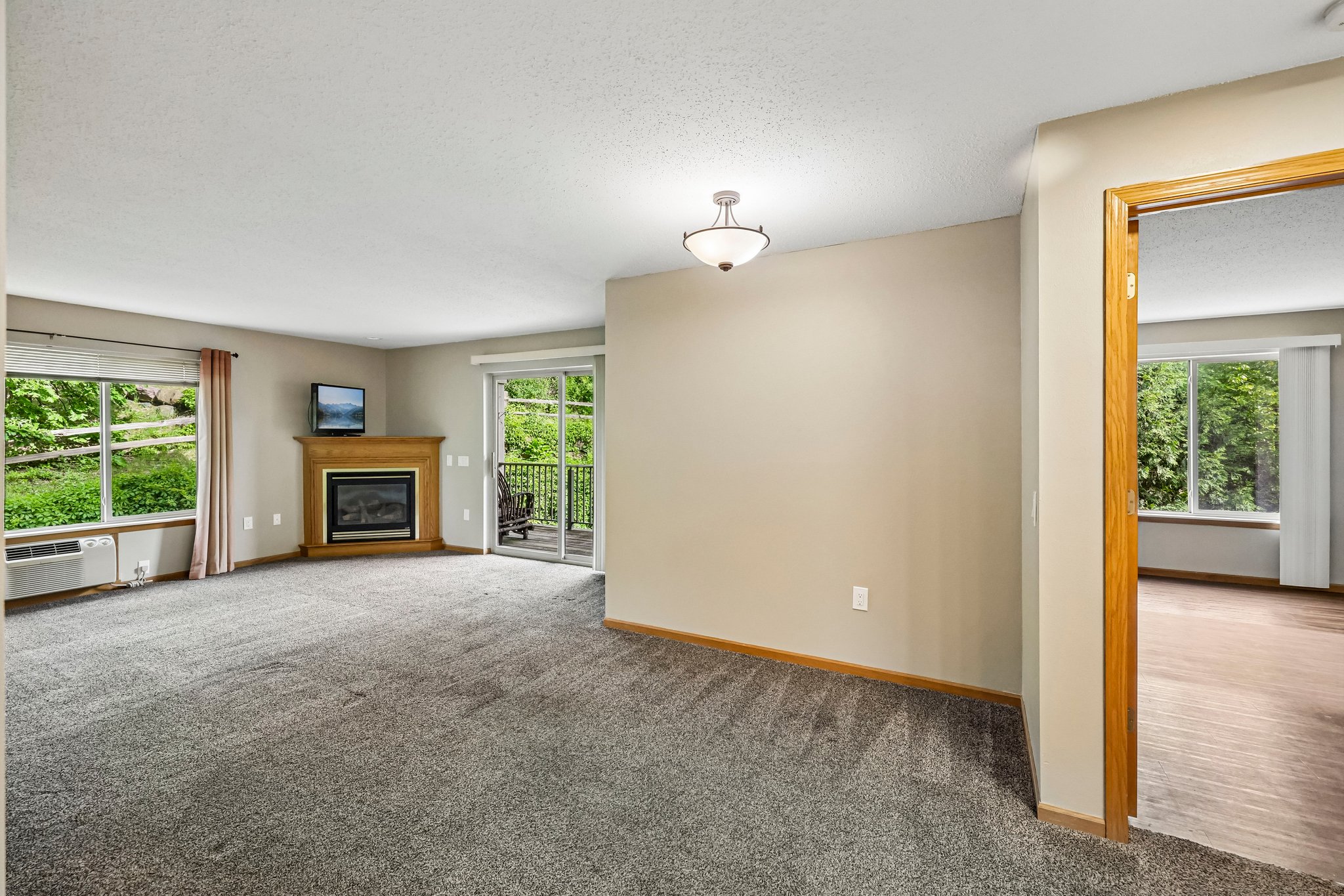- 7203 Mid Town Rd 212-S3005-004.jpg