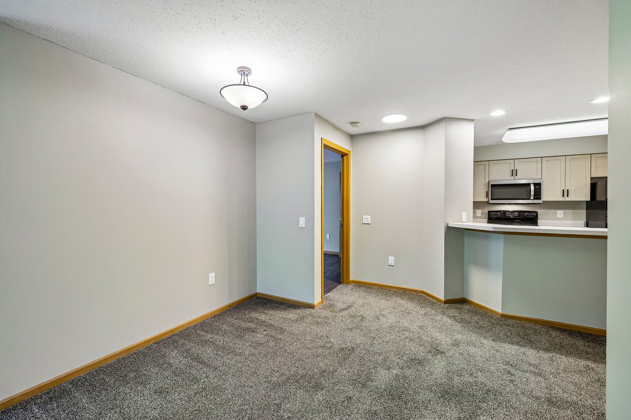 - 7203 Mid Town Rd 212-S3005-006.jpg