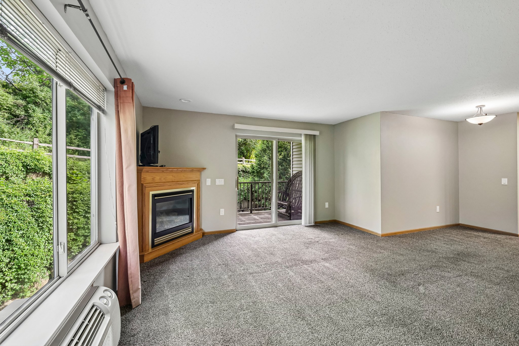 - 7203 Mid Town Rd 212-S3005-008.jpg