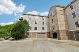 - 7203 Mid Town Rd 212-S3005-001.jpg