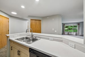 - 7203 Mid Town Rd 212-S3005-018.jpg