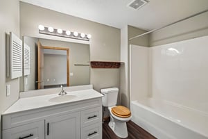 - 7203 Mid Town Rd 212-S3005-028.jpg