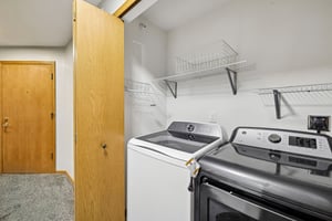 - 7203 Mid Town Rd 212-S3005-033.jpg