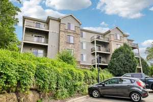 - 7203 Mid Town Rd 212-S3005-037.jpg