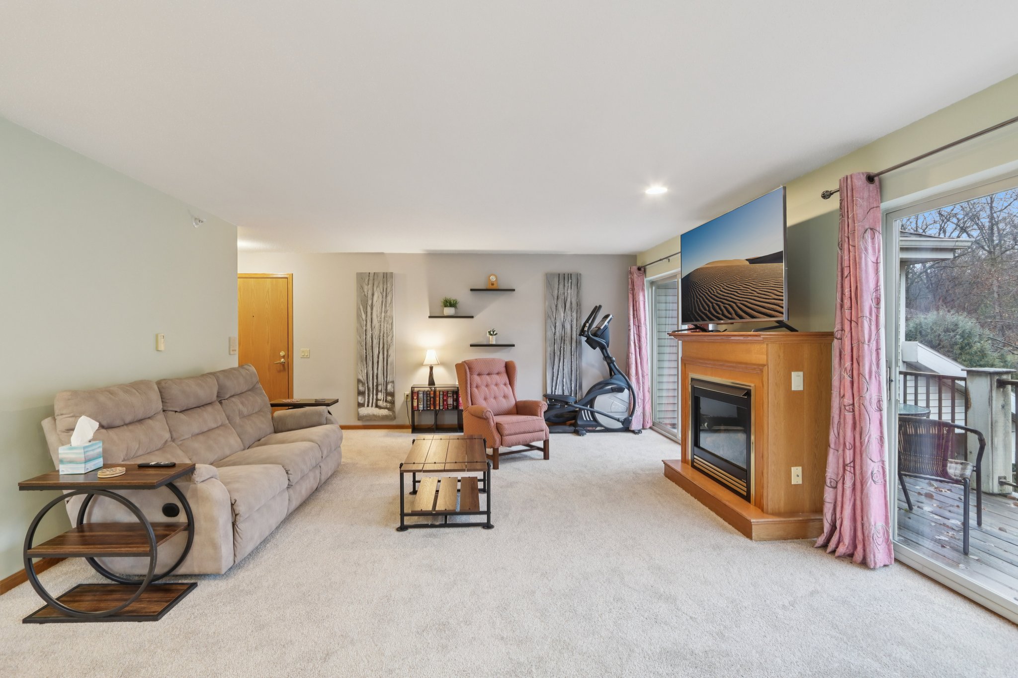 Mid Town Rd 301-S1911-011.jpg