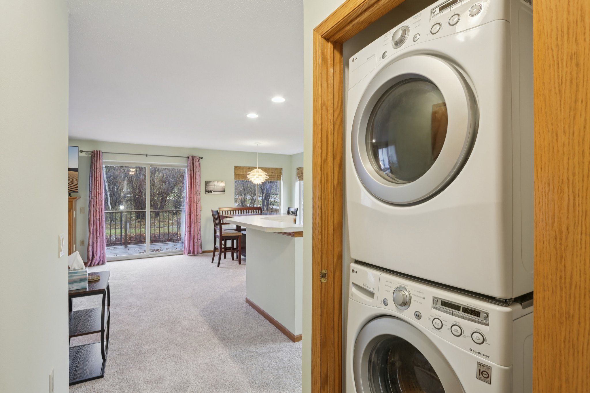 Mid Town Rd 301-S1911-023.jpg