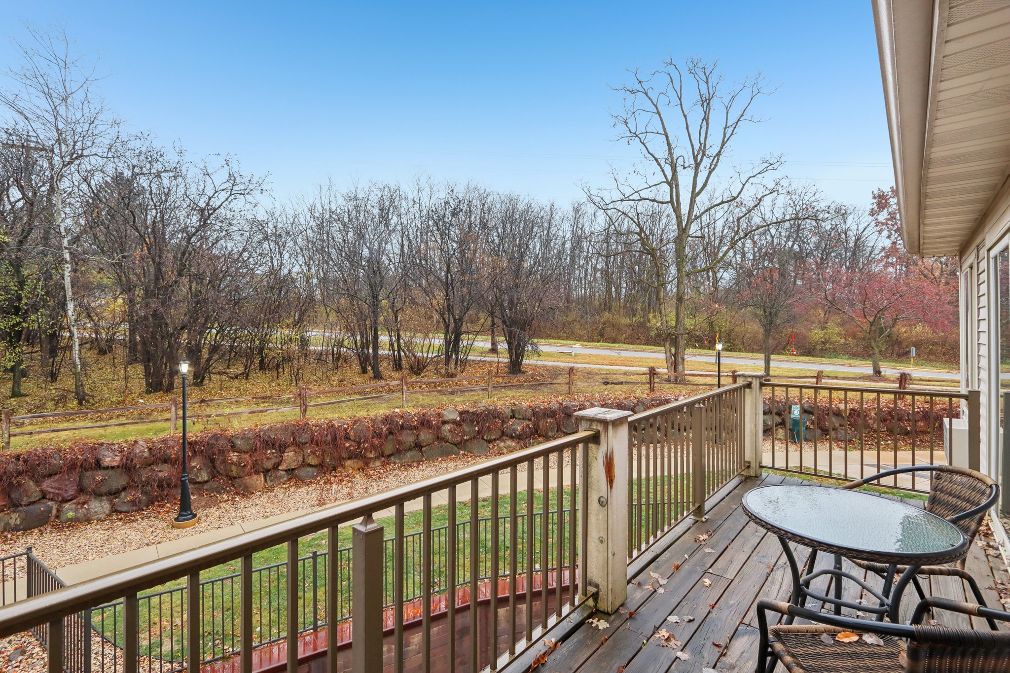 Mid Town Rd 301-S1911-030.jpg