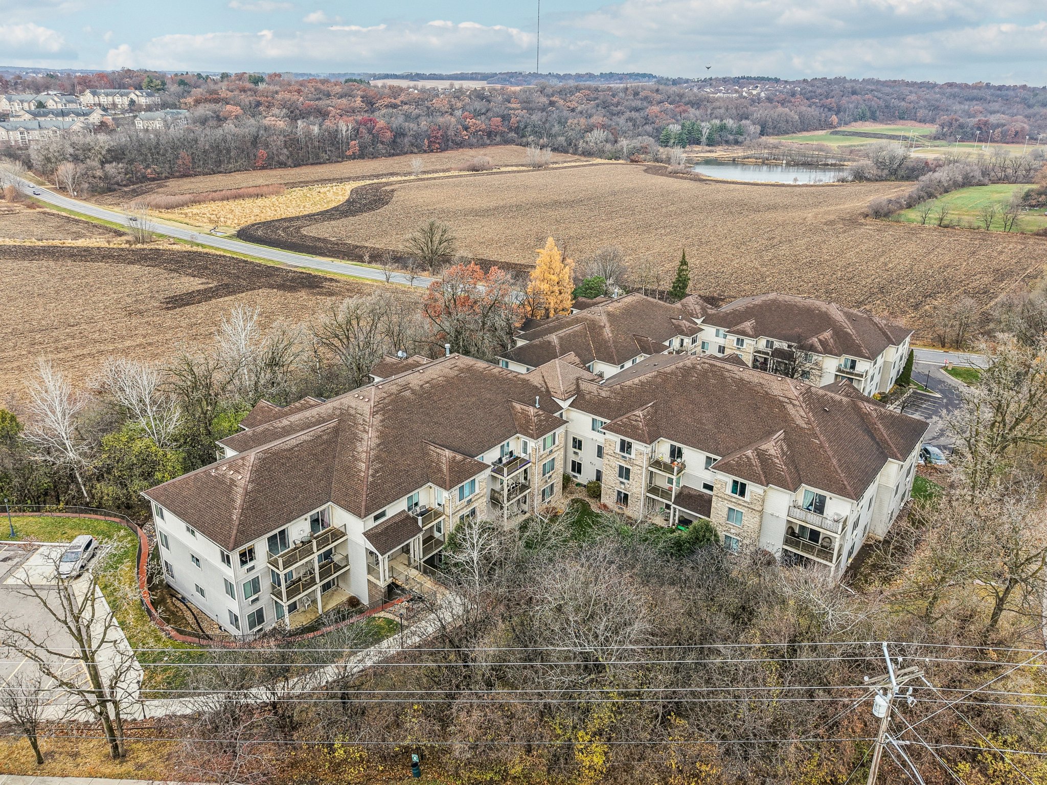 Mid Town Rd 301-S2011-1-008.jpg