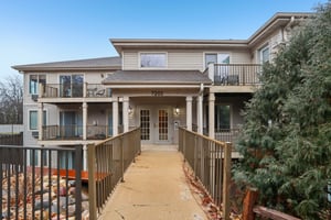 Mid Town Rd 301-S1911-001.jpg