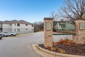 Mid Town Rd 301-S1911-004.jpg