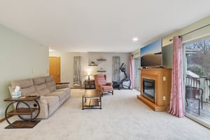 Mid Town Rd 301-S1911-011.jpg