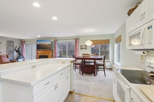 Mid Town Rd 301-S1911-021.jpg