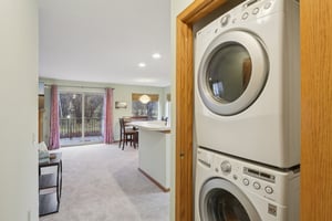 Mid Town Rd 301-S1911-023.jpg