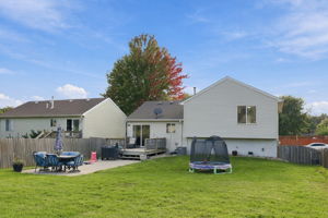  Photo 32