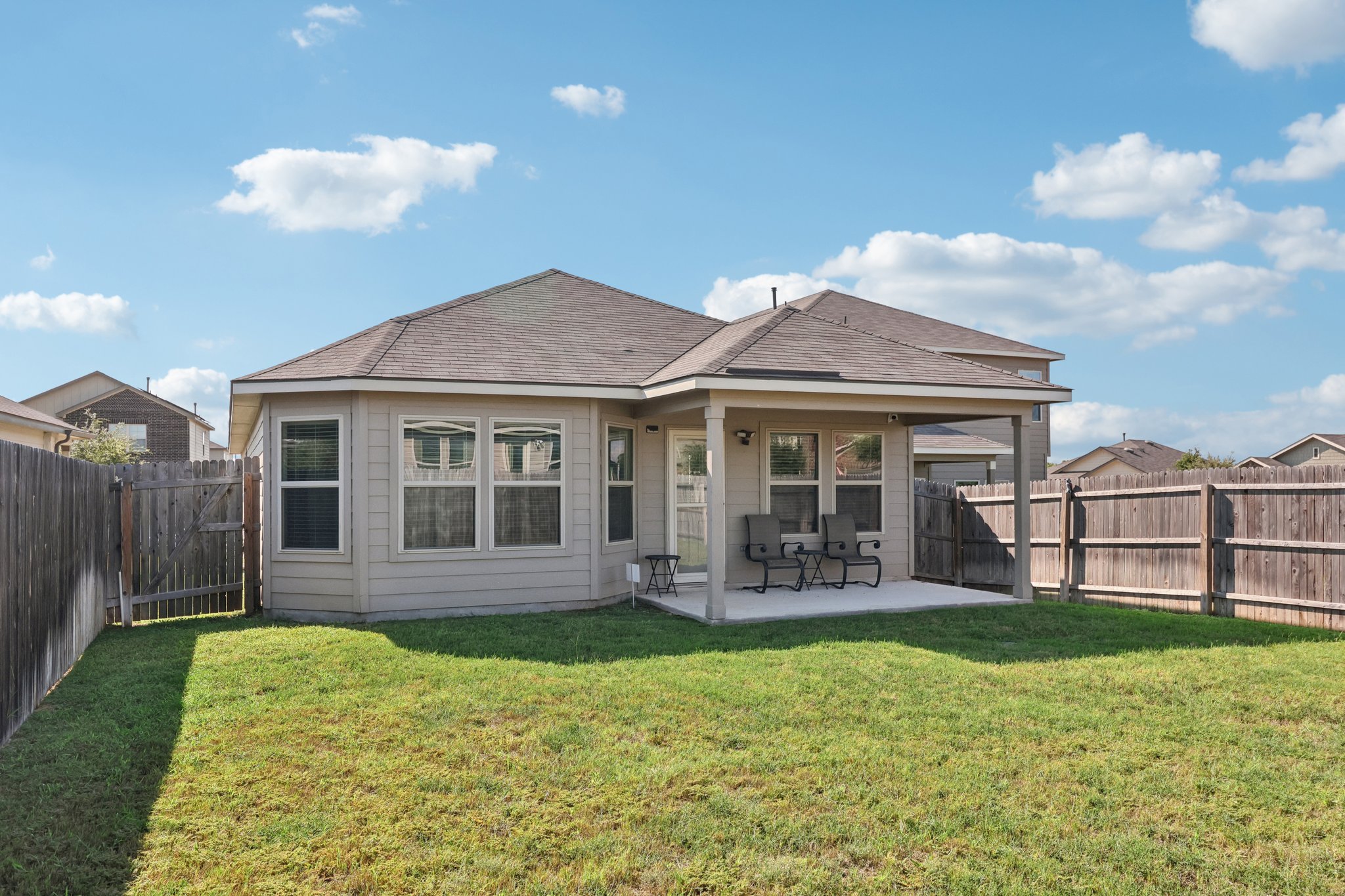 Littlefoot Ln-S1209-041.jpg