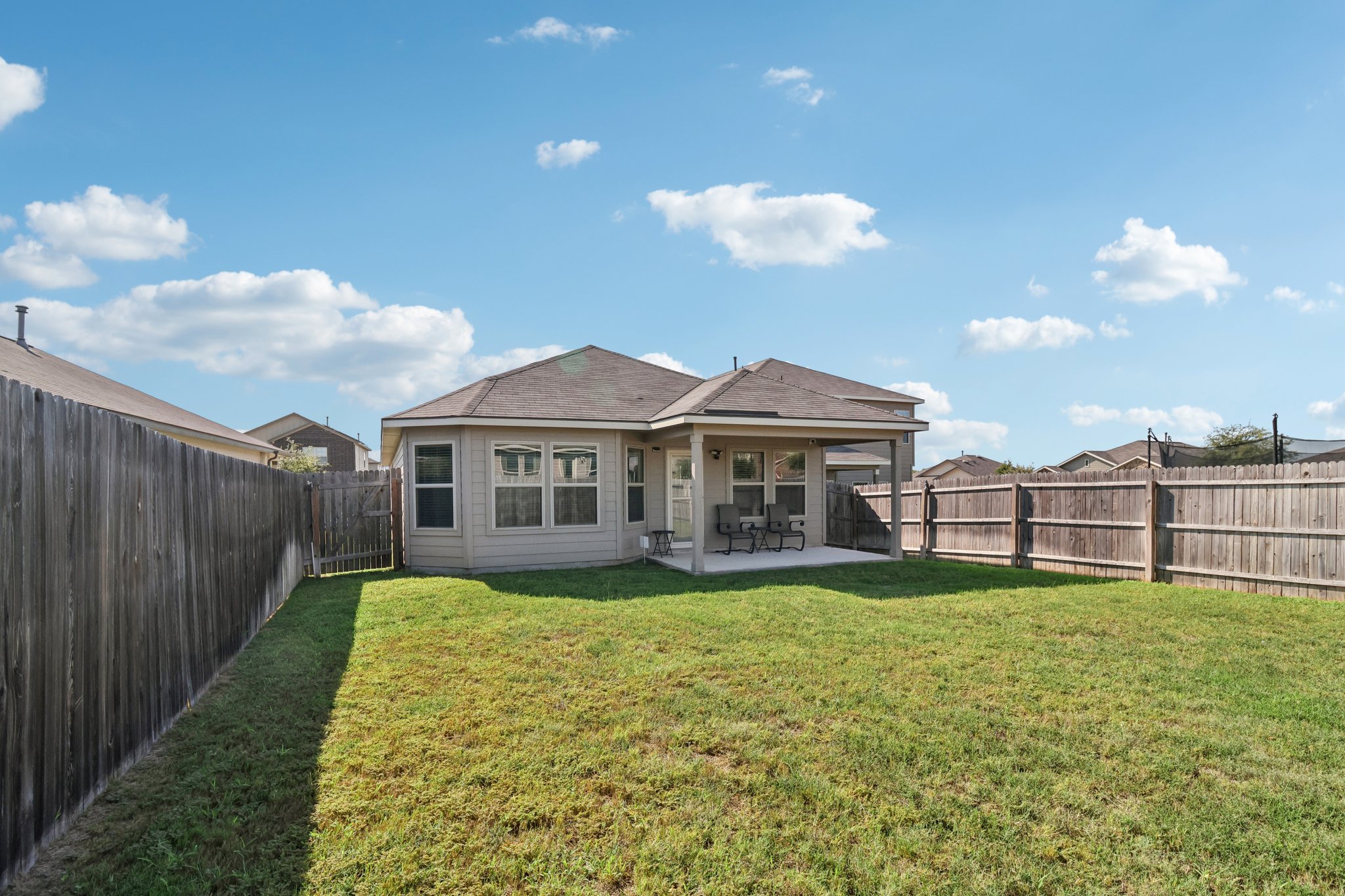 Littlefoot Ln-S1209-042.jpg