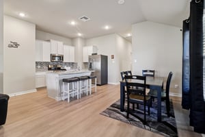 Littlefoot Ln-S1209-011.jpg