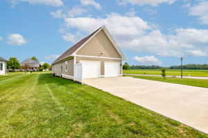  Photo 47