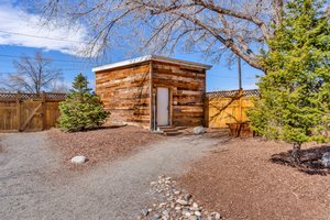 Detached Garage