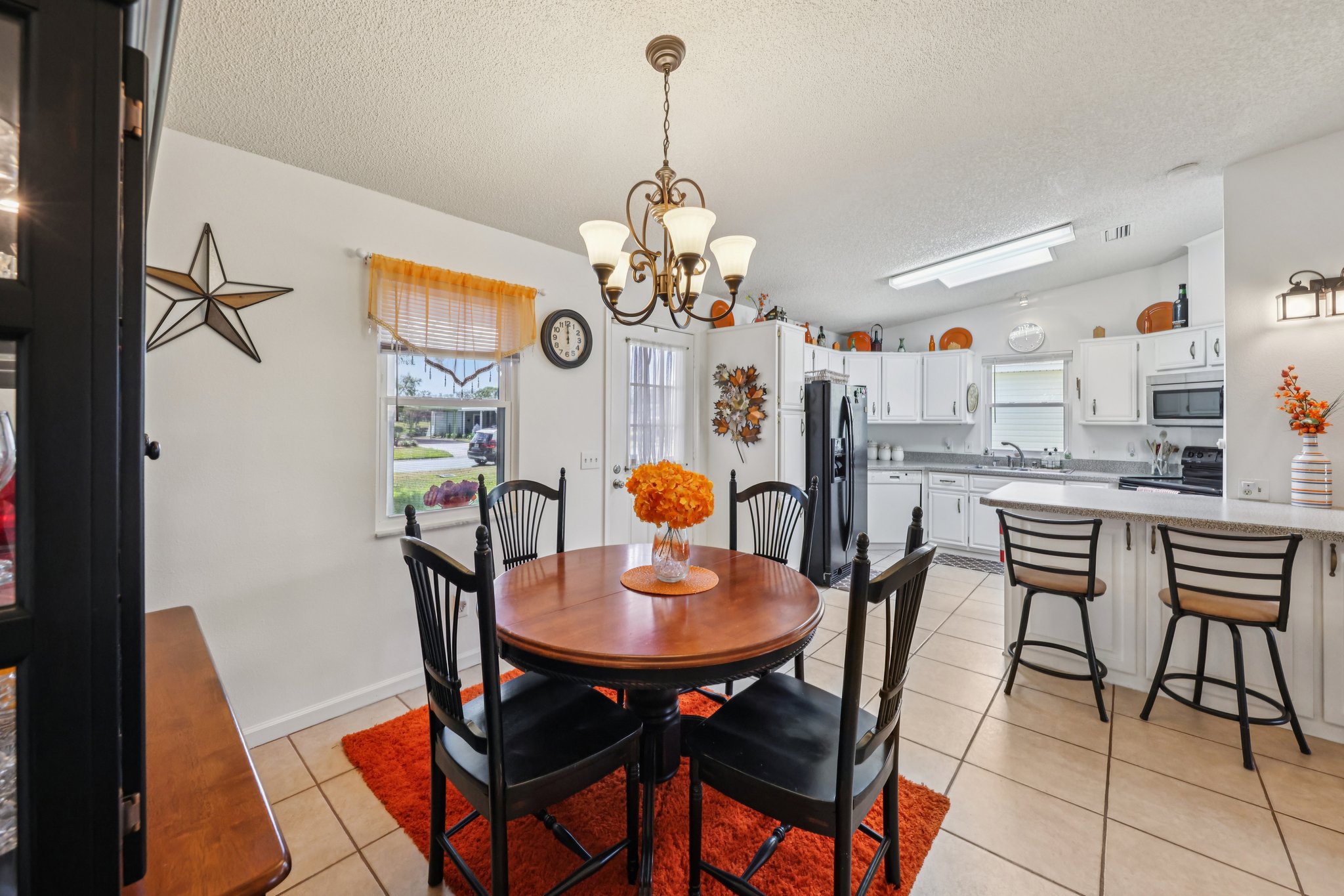 Heathrow Ave-S2901-010.jpg