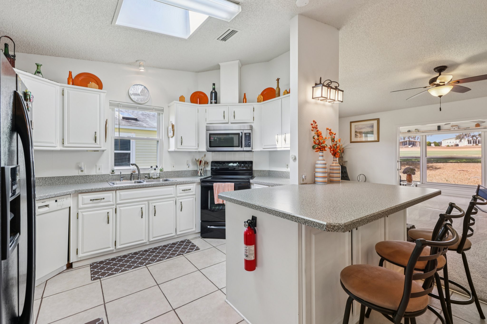 Heathrow Ave-S2901-011.jpg