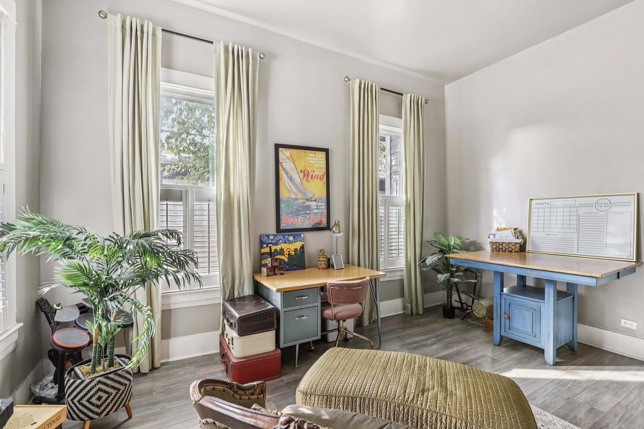 St James St-S2410-045.jpg