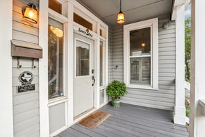 St James St-S2410-009.jpg