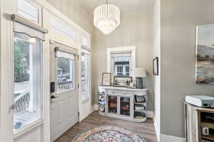 St James St-S2410-012.jpg