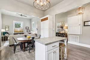 St James St-S2410-024.jpg