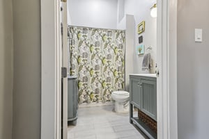 St James St-S2410-033.jpg