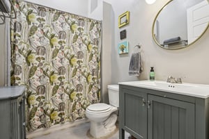 St James St-S2410-034.jpg