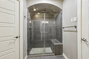 St James St-S2410-042.jpg