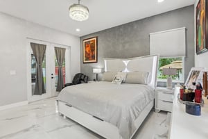 N Amos Ave-S1309-020.jpg