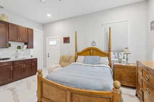 N Amos Ave-S1309-025.jpg