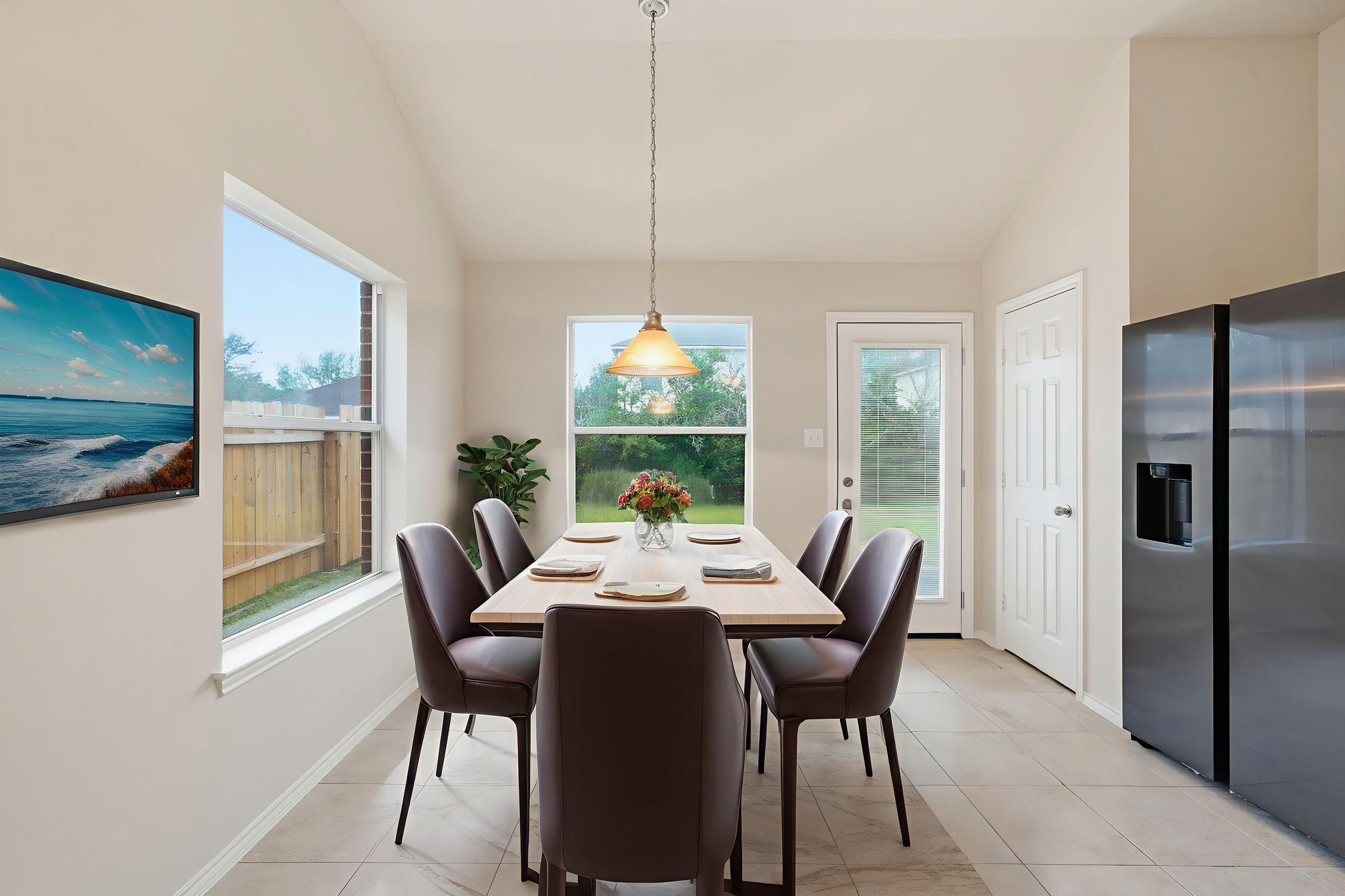 011_7214 Chasegrove Ln HDR - 107 virtually staged.jpeg