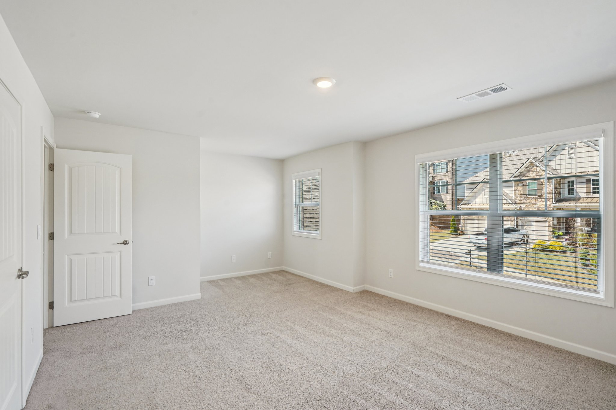 Whitewater Dr-S2803-027.jpg