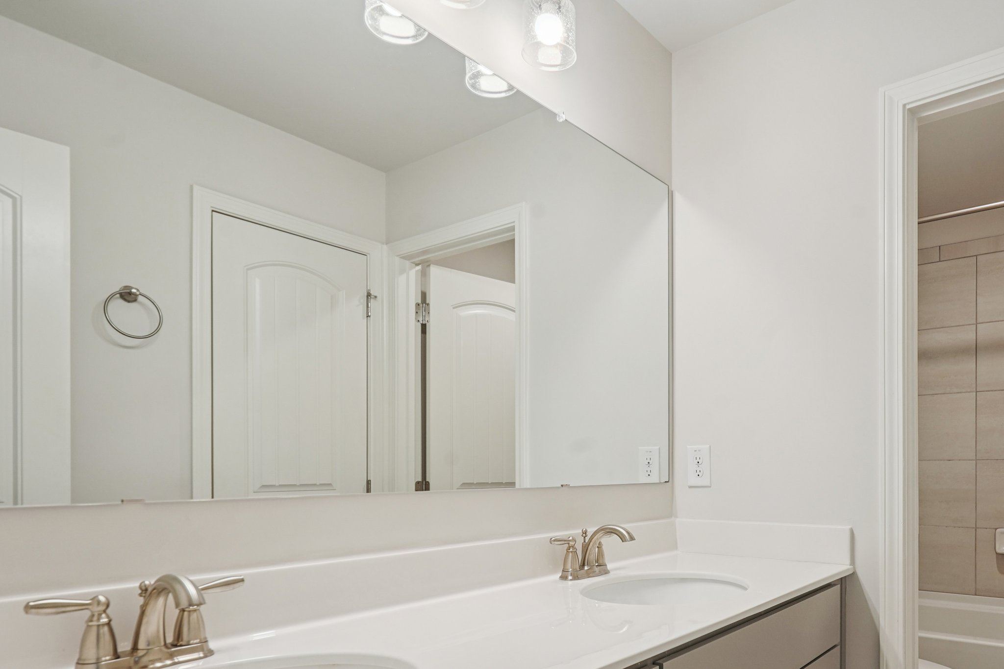 Whitewater Dr-S2803-028.jpg