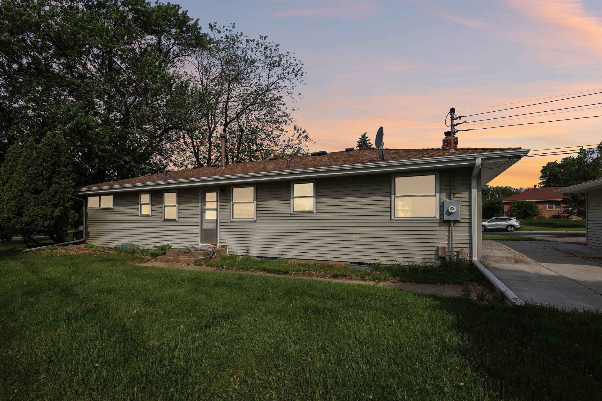 7217 15th Ave S Richfield Twilight VT 2.jpg