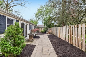 Chestnut Blvd-S3004-029.jpg