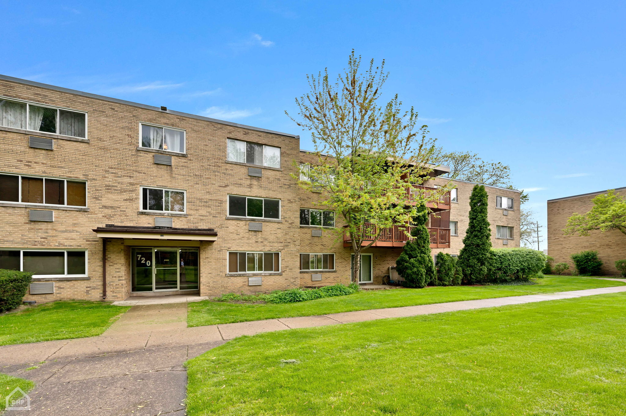 722 Dempster - Unit GG12_003