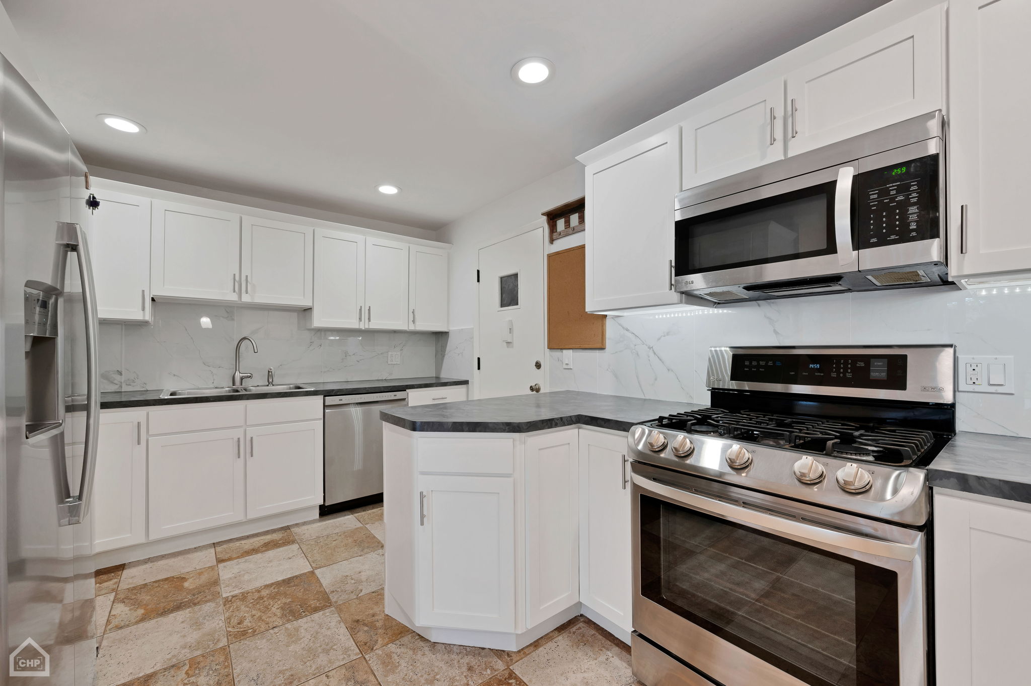 722 Dempster - Unit GG12_008