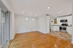 722 Dempster - Unit GG12_007